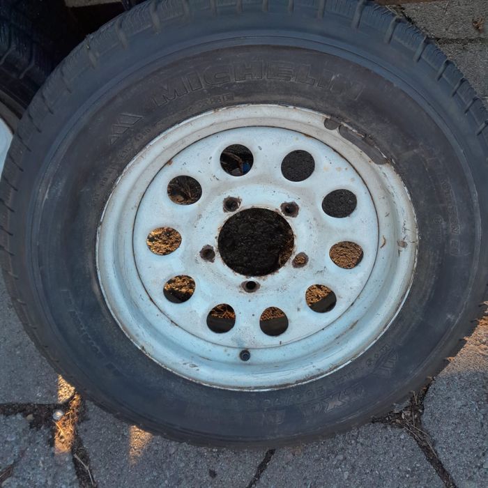 Sprzedam komplet kół Michelin do Suzuki Samurai Vitara Jimny