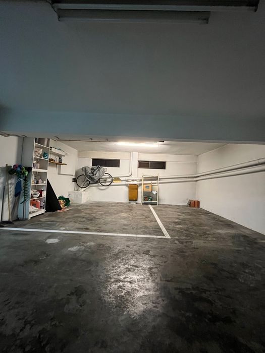 Apartamento T3 com arrecadação e garagem