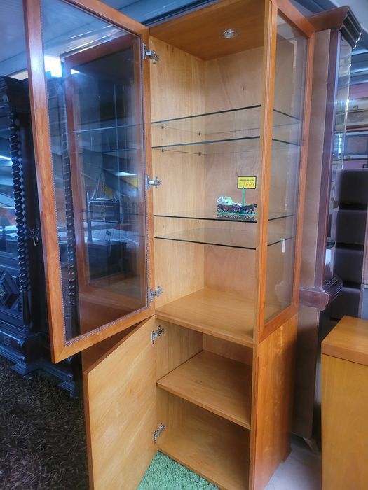 Cristaleira - óptimo estado geral