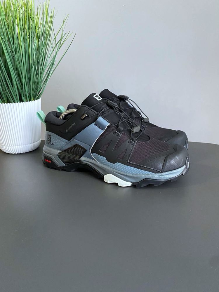 Salomon X Ultra 4 GORE TEX жіночі трекінгові кросівки 39,5 розмір