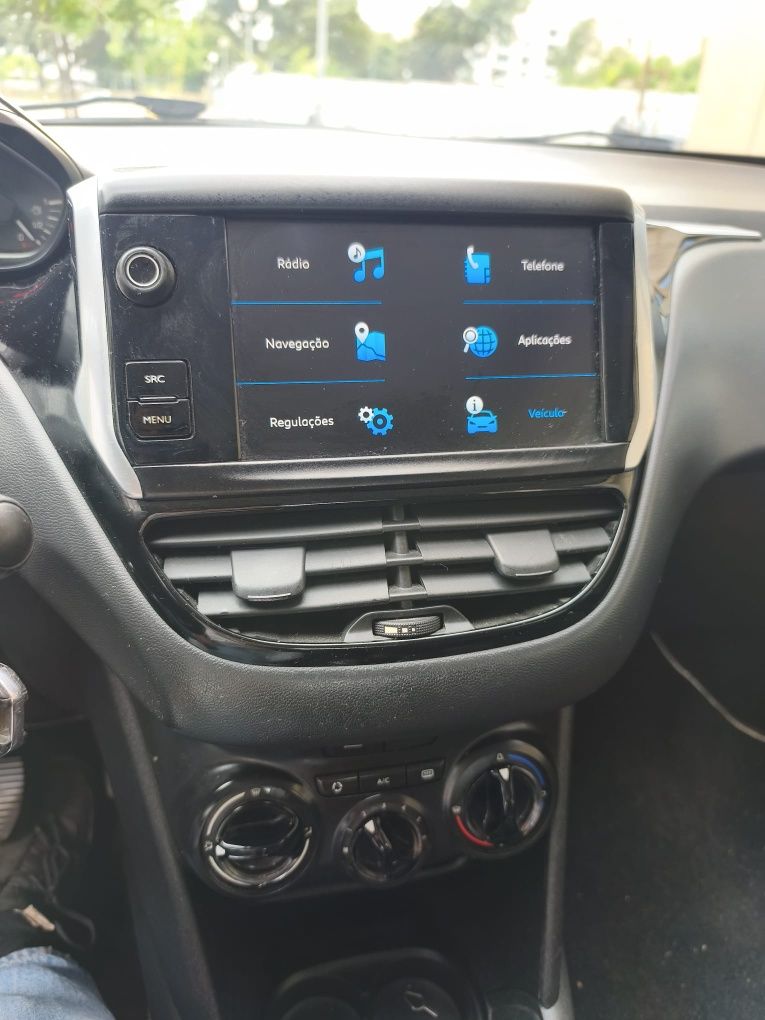 Peugeot 208 1.6hdi 100cv 2018