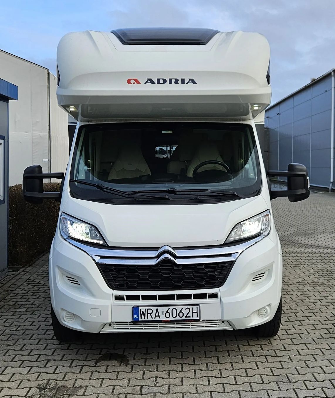 Adria CORAL XL 670 DK  Wersja zimowa, podgrzewana podłoga, 6 osobowa !