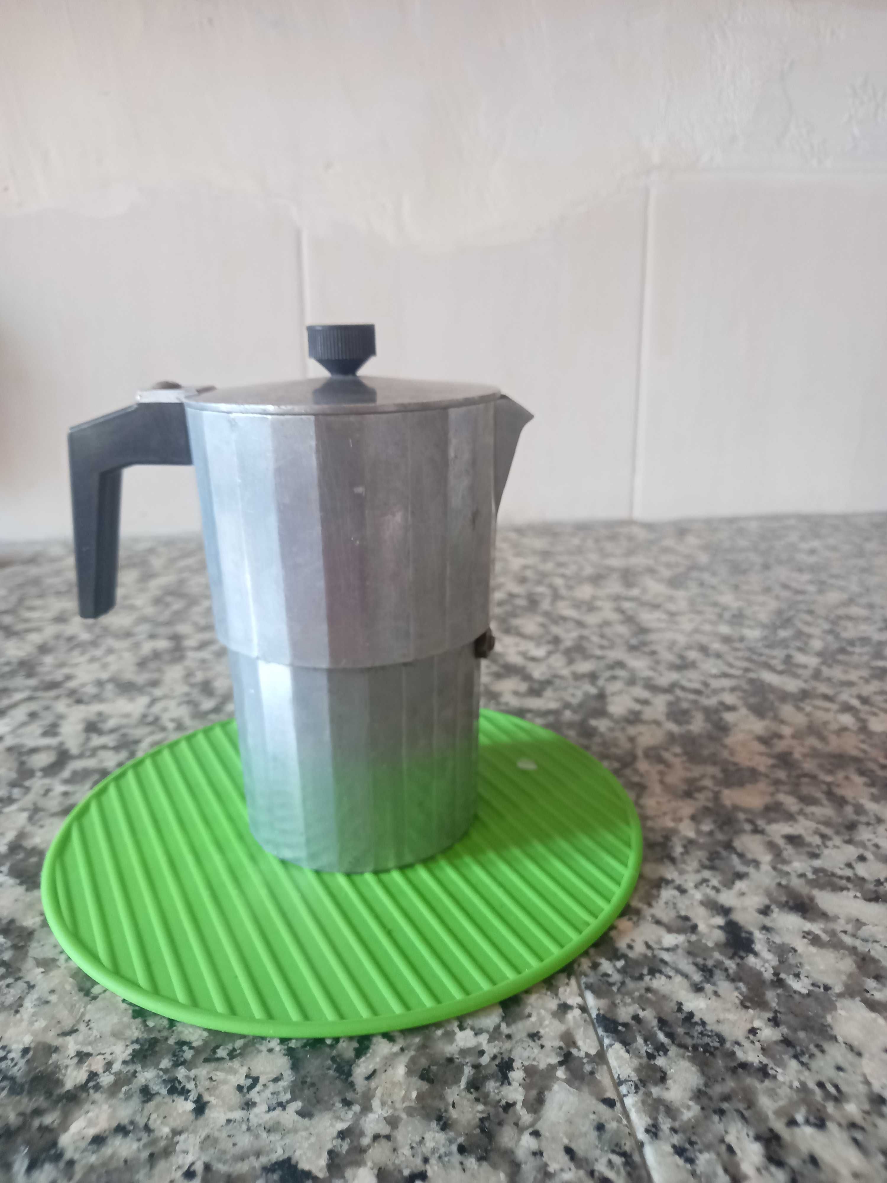 Cafeteiras antigas