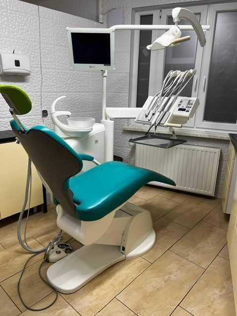 Unit Stomatologiczny Dentystyczny Diplomat Adept DC310 Chirana Dental