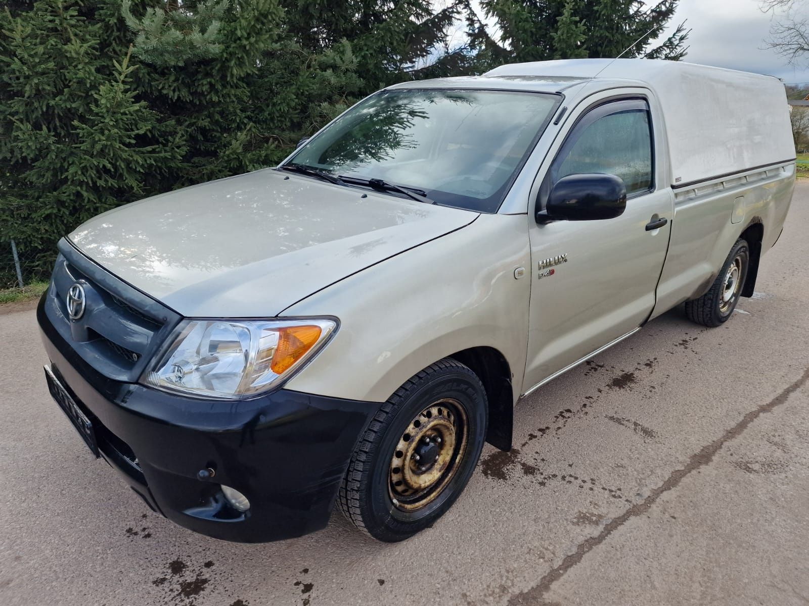 Toyota hilux 2.4 4x2 Single-Cab 2006