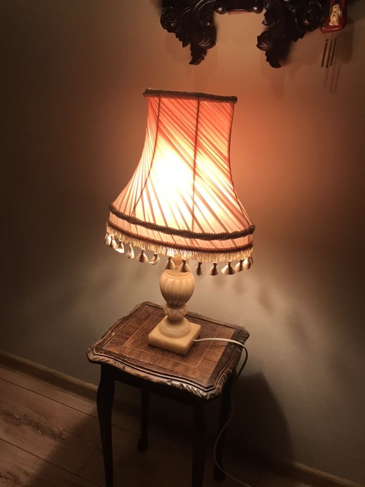 Lampa z abażurem Antyk