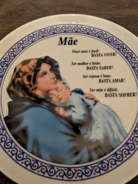 Prato com dedicatória às Mães