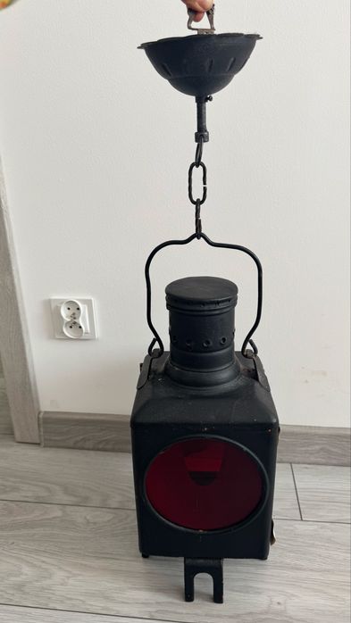 Stara niemiecka lampa kolejowa