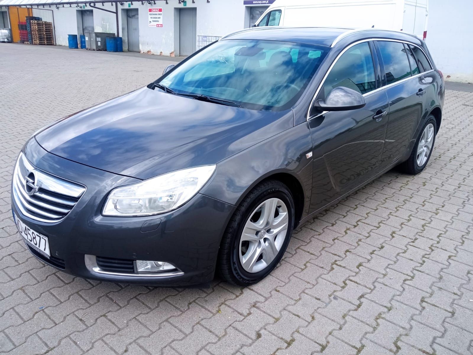 opel insignia 100 % sprawny bez rdzy
