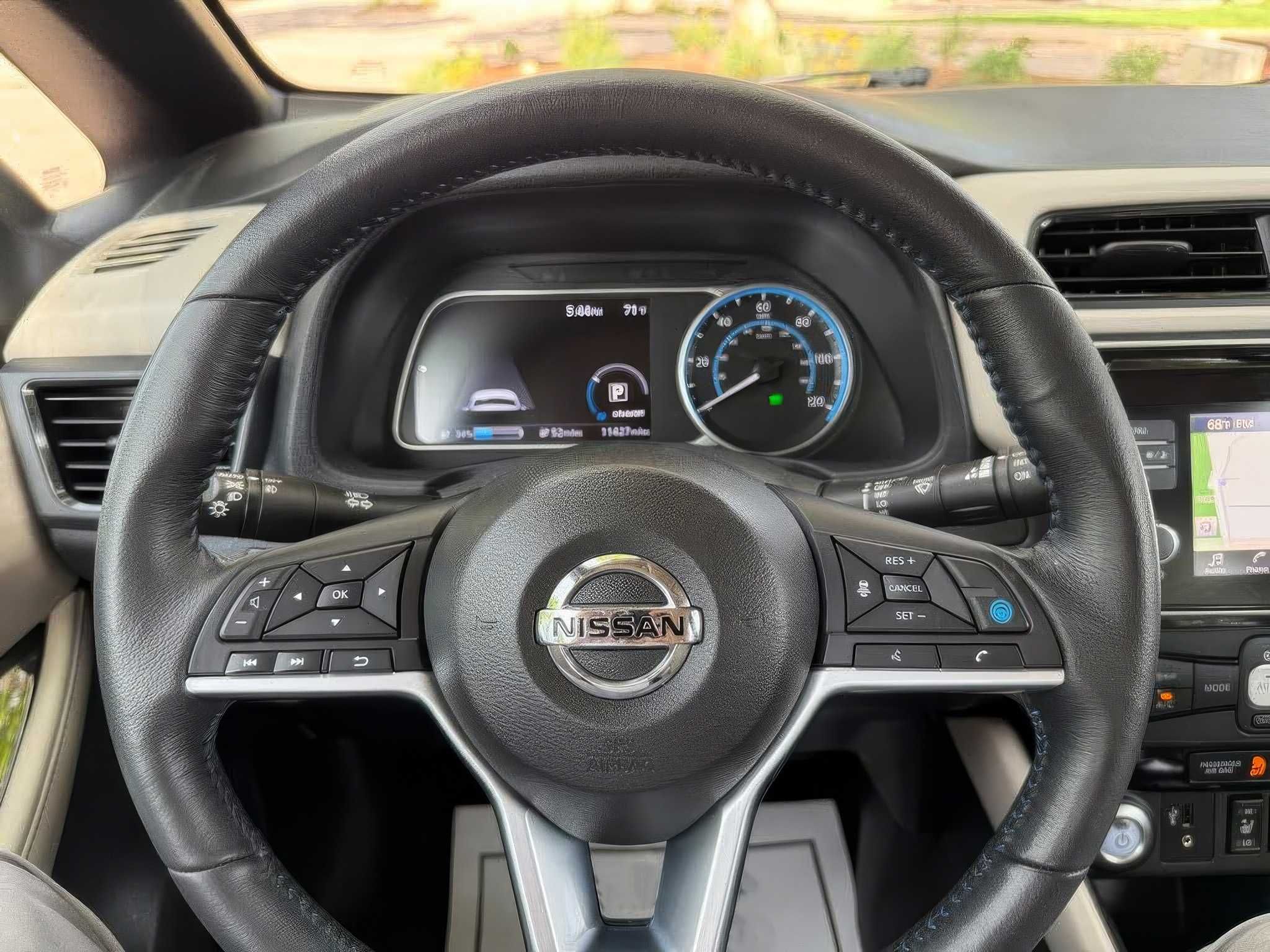 2019 Nissan LEAF SL