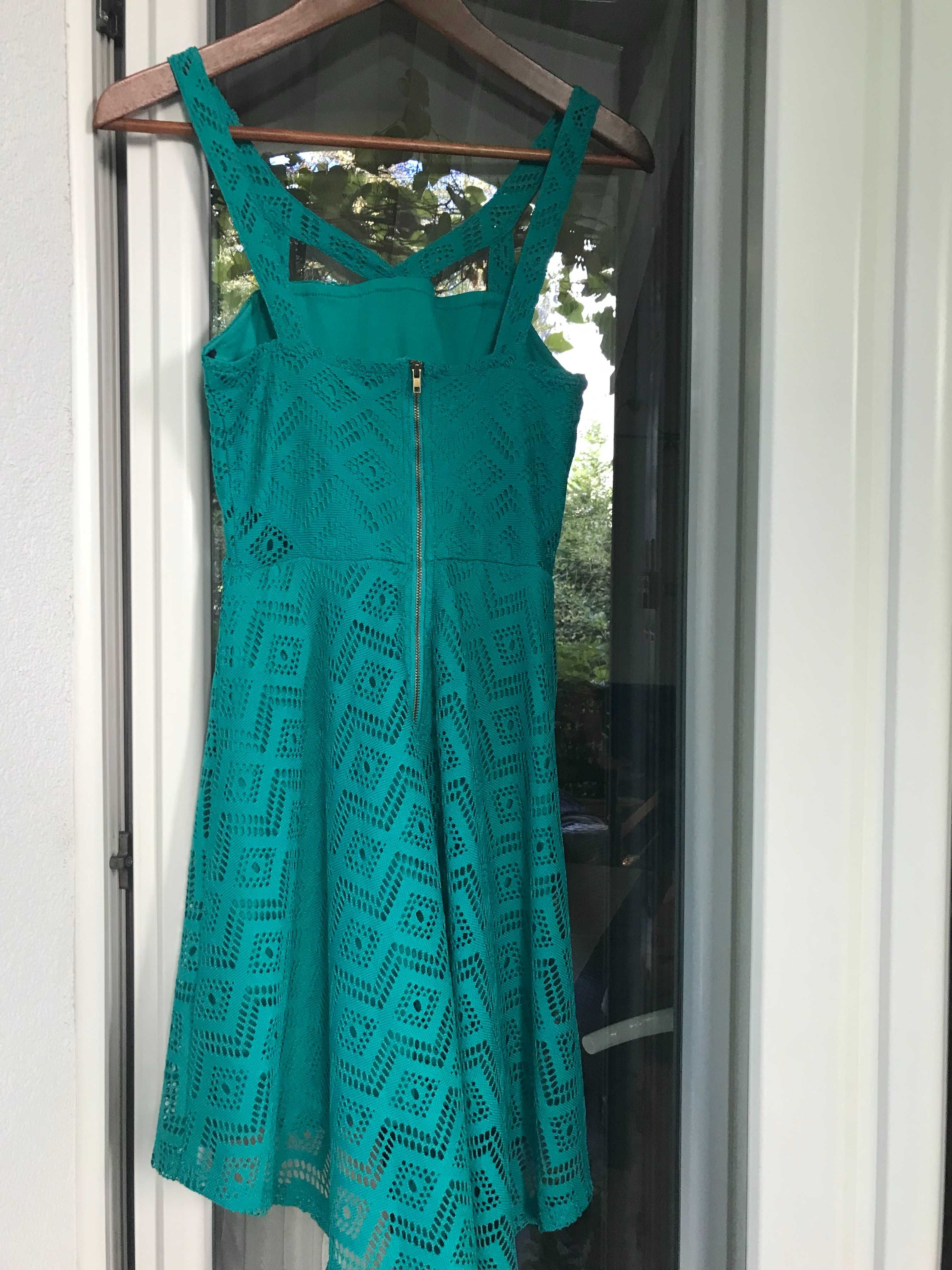 koronkowa zielona / turkusowa sukienka na ramiączkach