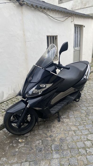 Moto yamaha xmax 125c