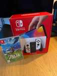 Nintendo Switch OLED - Biały + The Legend of Zelda: Breath of the Wild