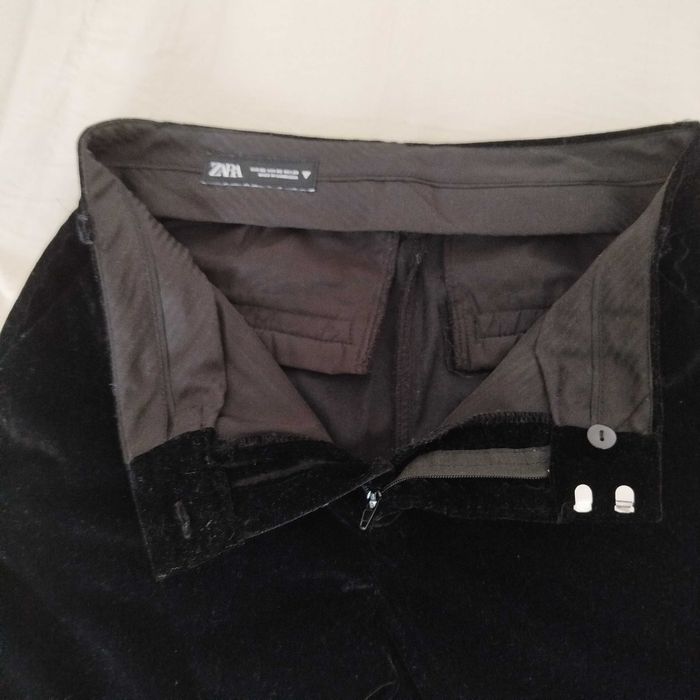 Calça ZARA em veludo preto XS
