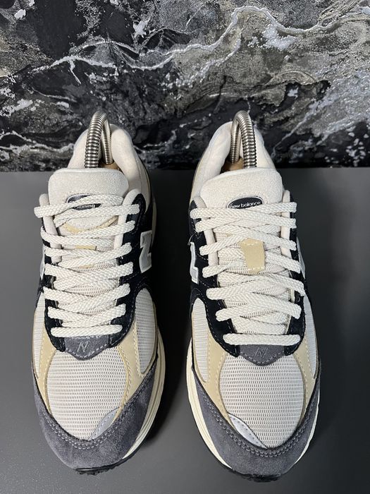 Кросівки жіночі New Balance 2002R 38р