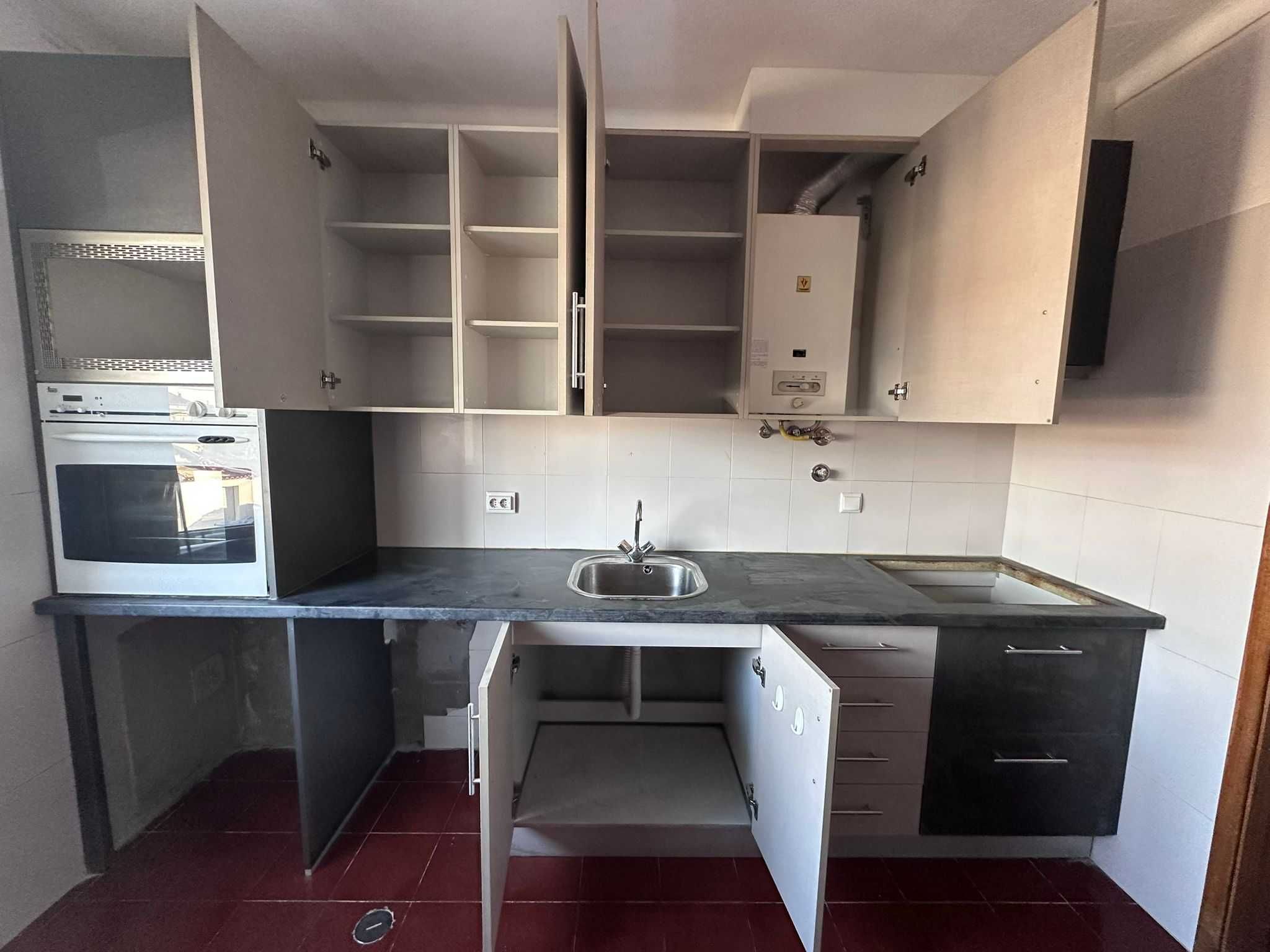 Conjunto de Cozinha com linhas modernas