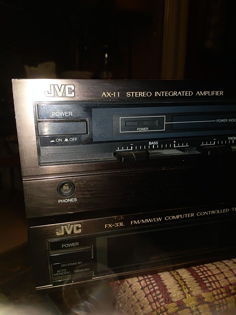 Аудіо система JVC, оригінал. Підсилювач та цифровий тюнер.