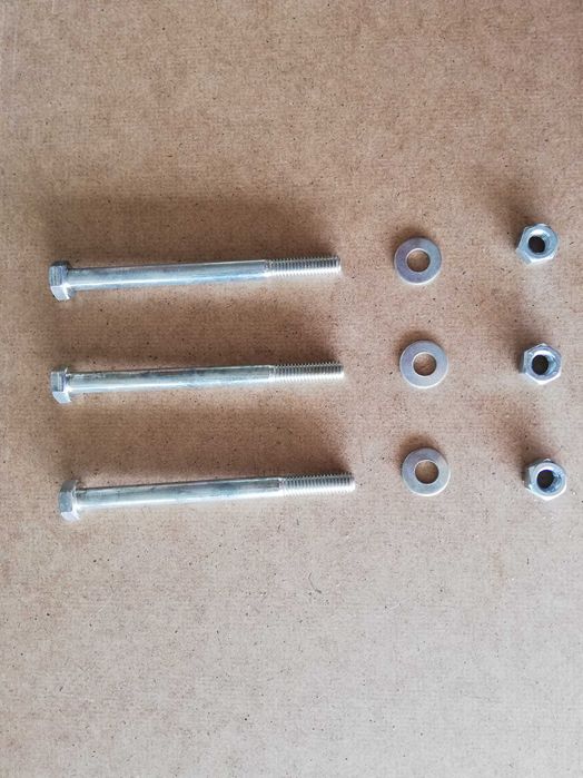 Śruby klasy 5.8 M8x100 wraz z podkładkami i nakrętkami - 250 szt.