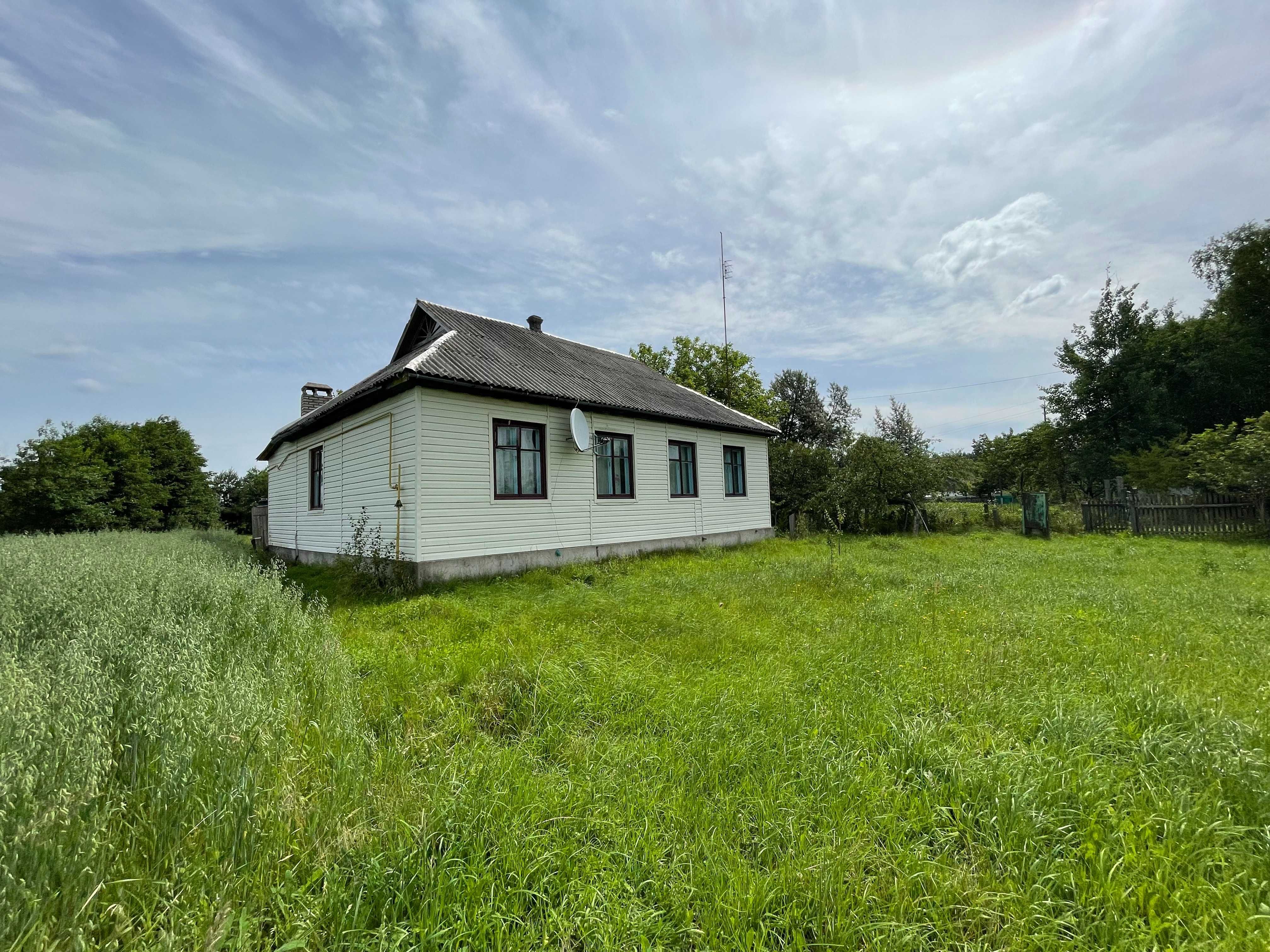 Продам будинок м. Баранівка (мікрорайон Заріччя)