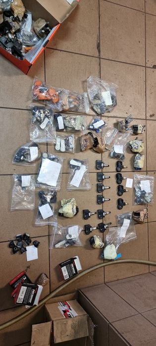 Czujniki ciśnienia Tpms Hyundai kia toyota nissan Renault bmw mercede