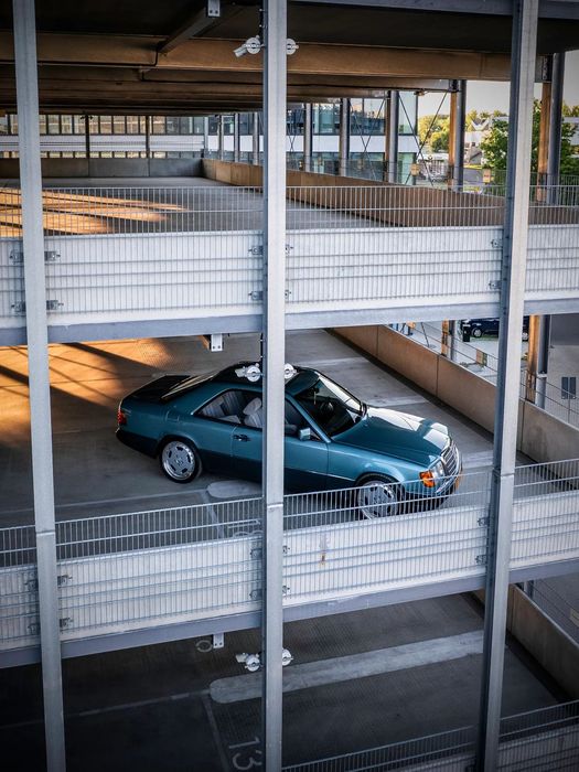 Mercedes-Benz W124 (1984-1993) Unikatowy Mercedes 320CE w124 1993 LOTEC