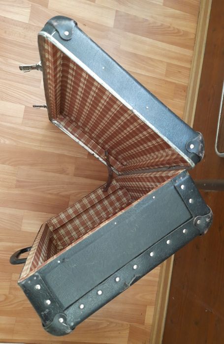 Валіза радянська раритетна (без ОЛХ доставки)