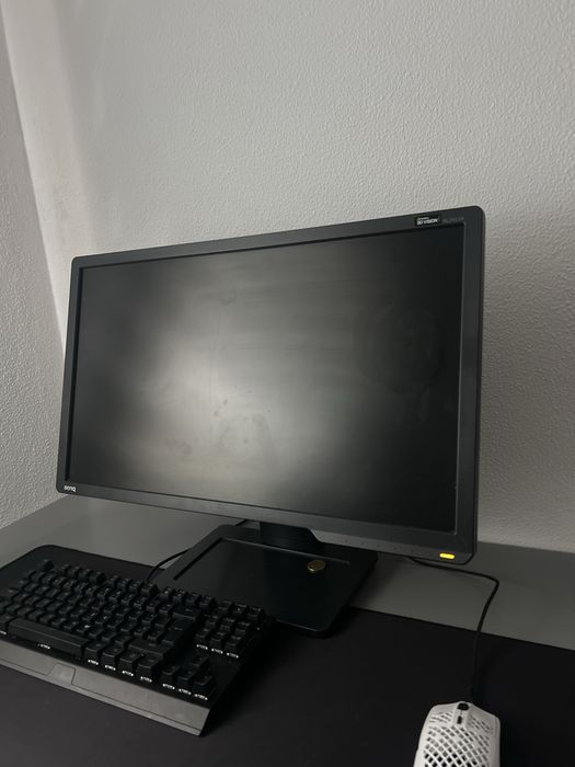 Pc Gaming i5-9400f - 1650 1tb c/monitor 144hz