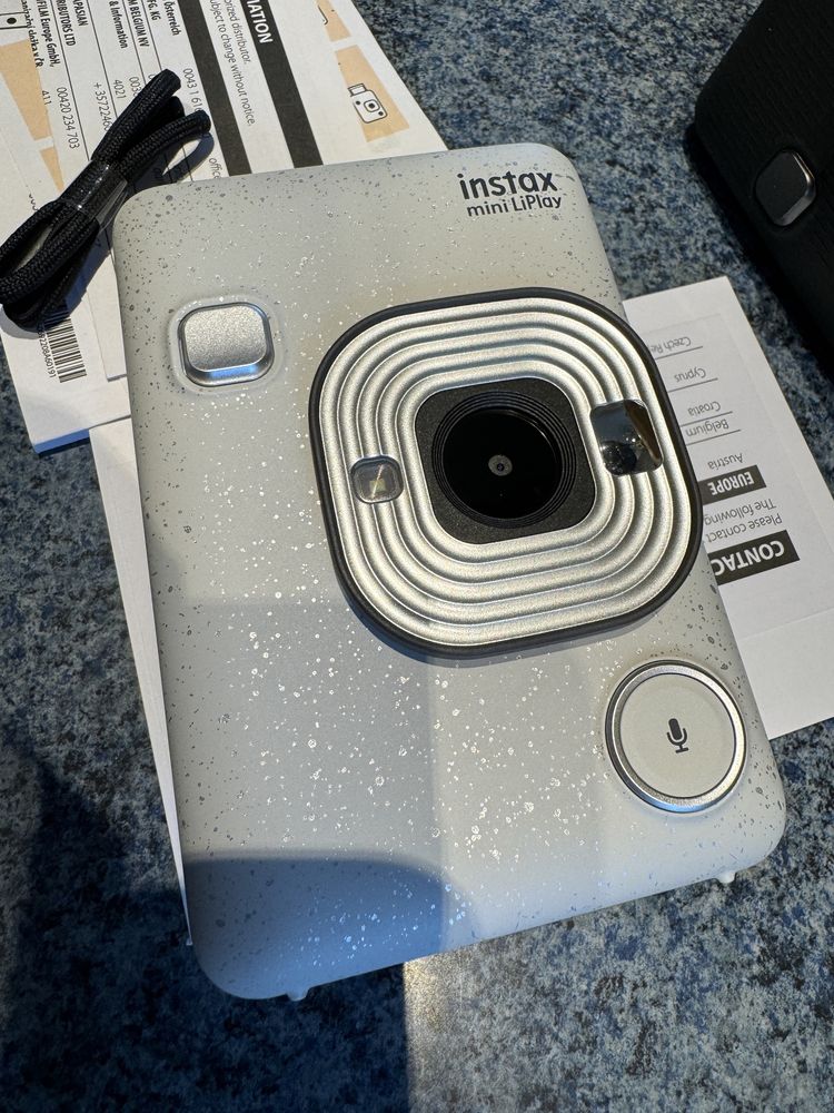 Fujifilm Instax Mini LiPlay biały plus drugi uszkodzony czarny