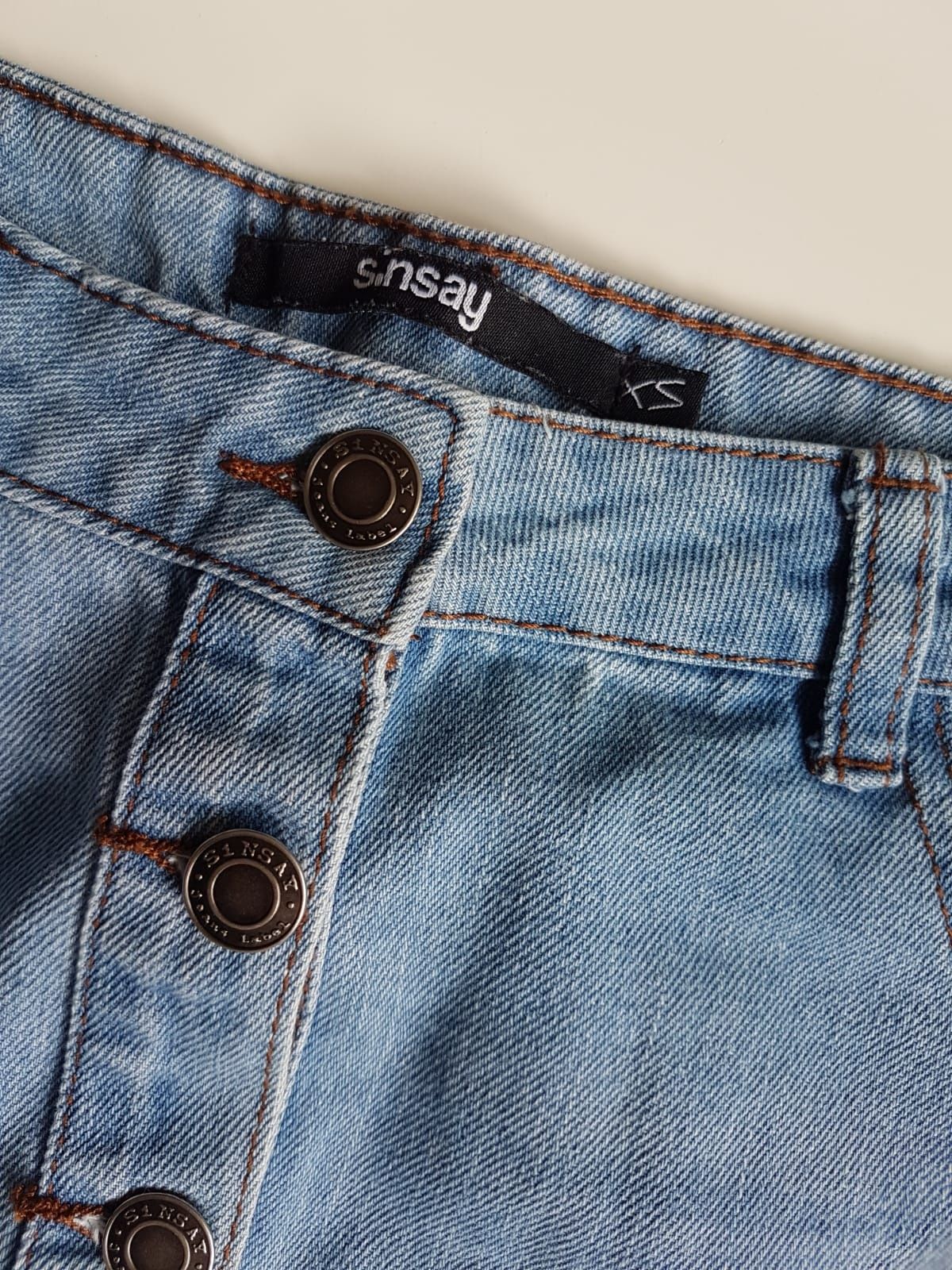 Krótka spódniczka damska sinsay XS S mini jeans