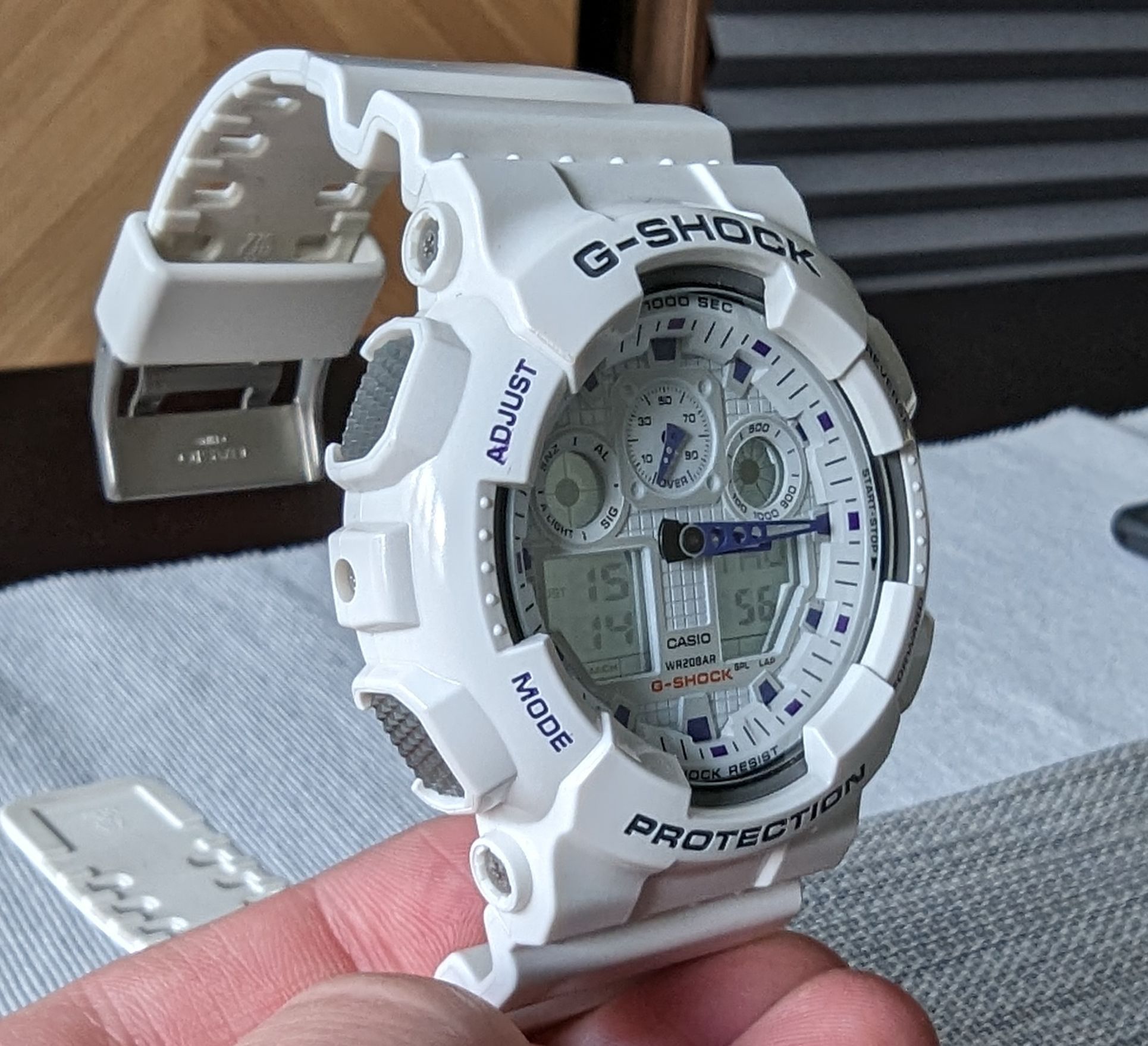 Casio G-Shock GA-100A-7AER