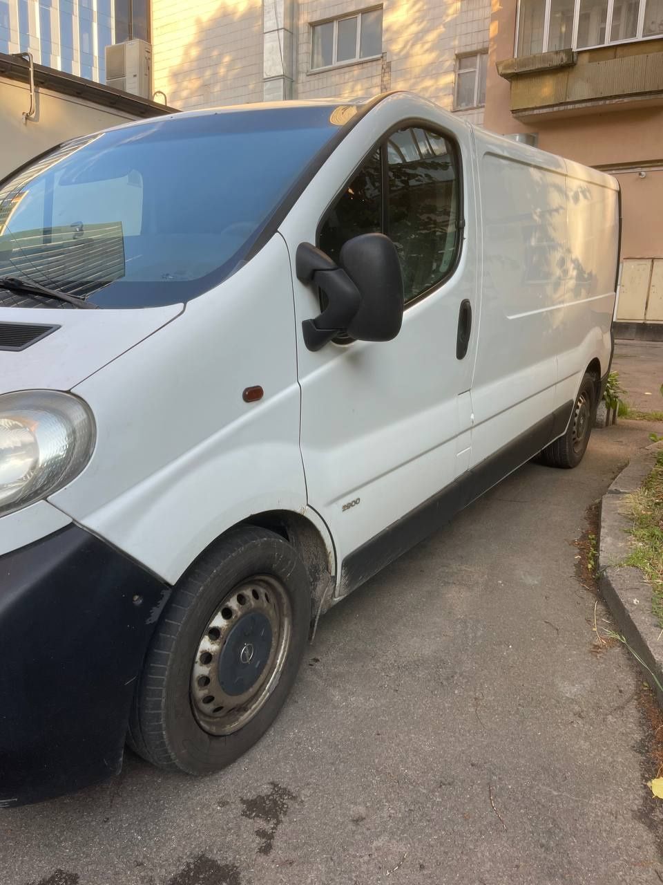 Продам Opel Vivaro 1.9 DTI