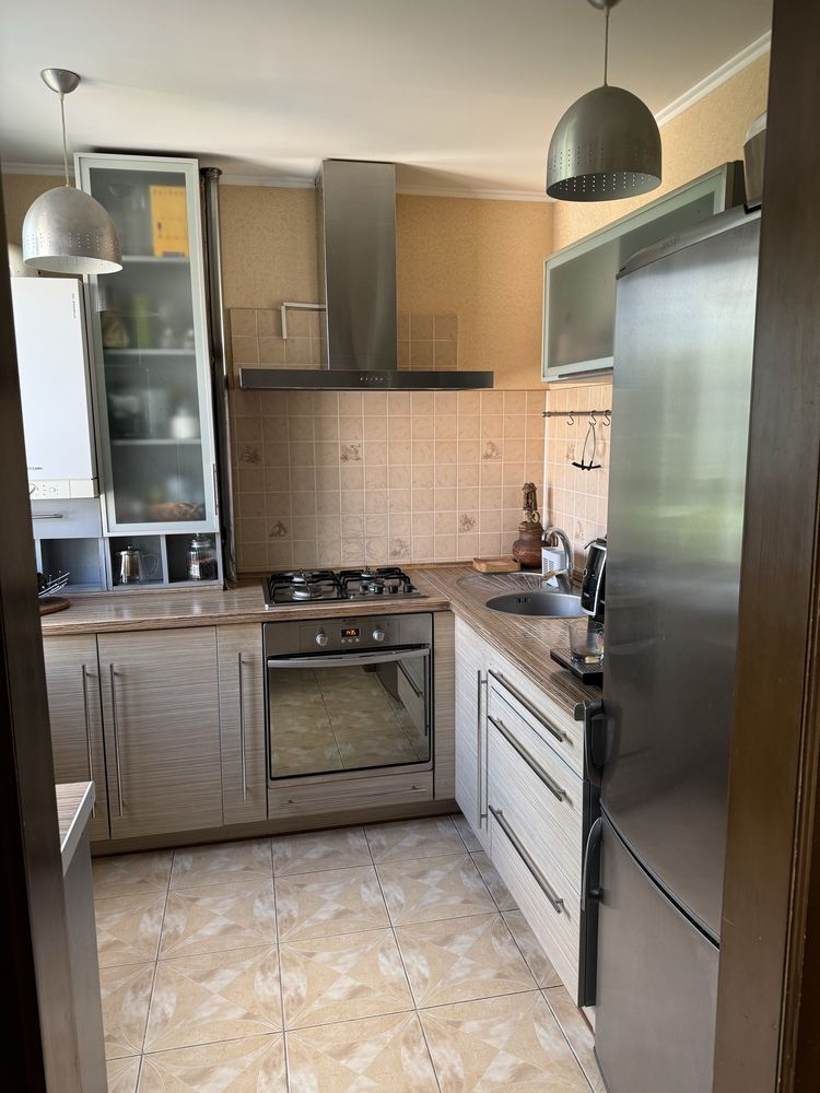 3-кімнатна квартира. Пацаєва. Агенція нерухомості