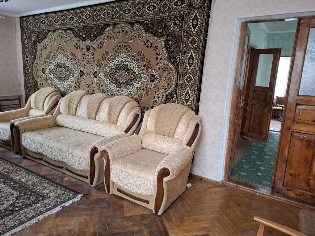 Продається будинок м. Дунаївці