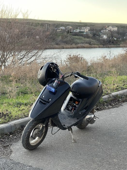 Продам Yamaha jog artistic