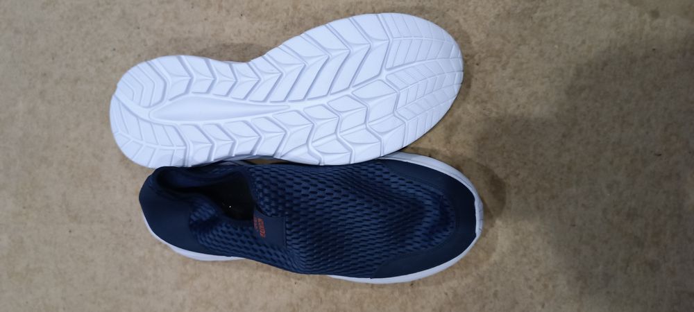 Чоловічі кросівки