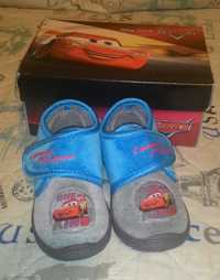 Pantufas McQueen num 22