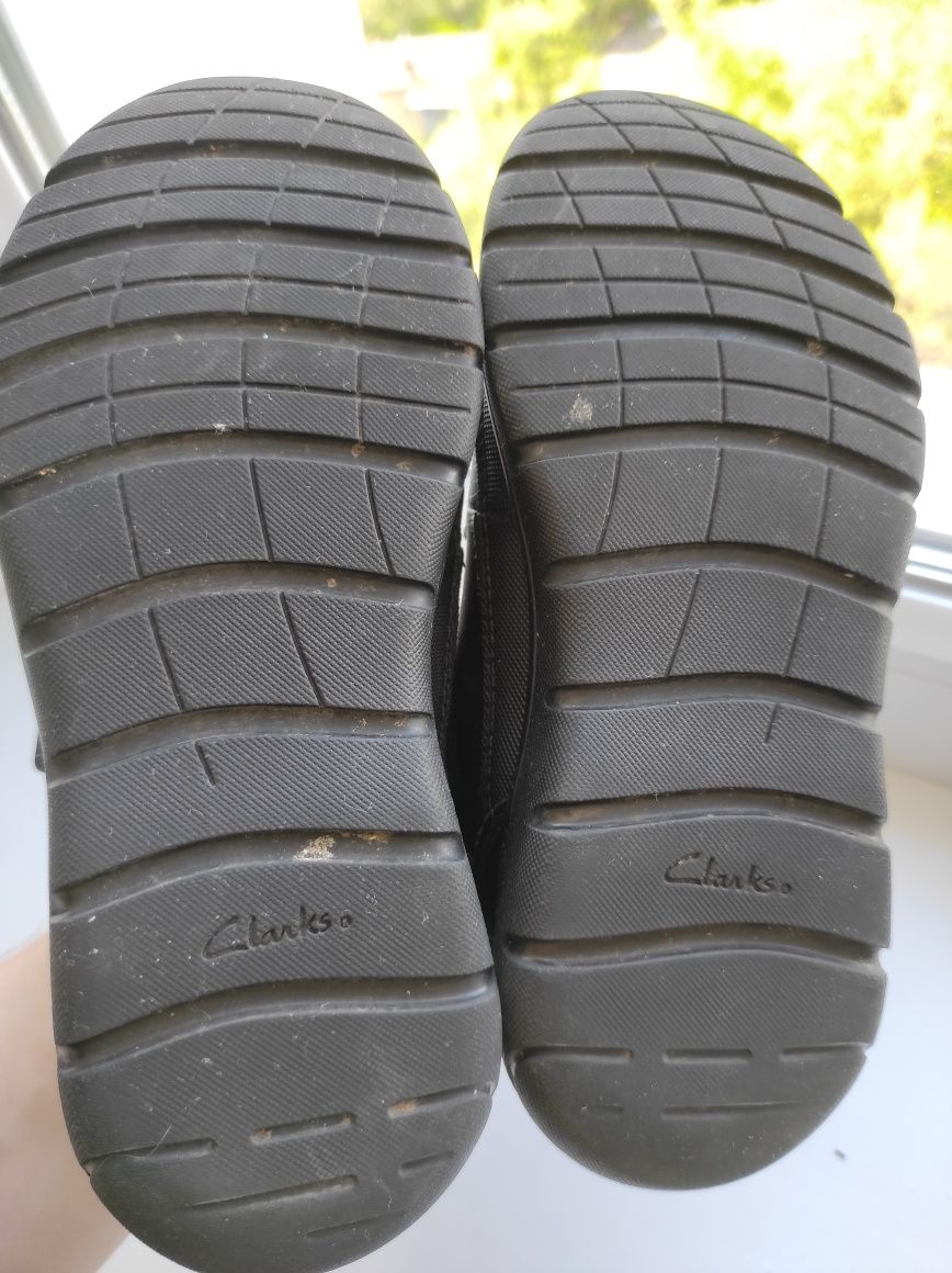 Шкіряні кросівки Clarks 30 р туфлі