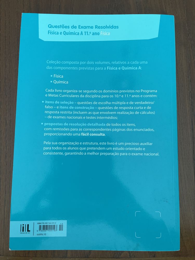 Livro com questões de exame resolvidas de Fisica e quimica 11°ano