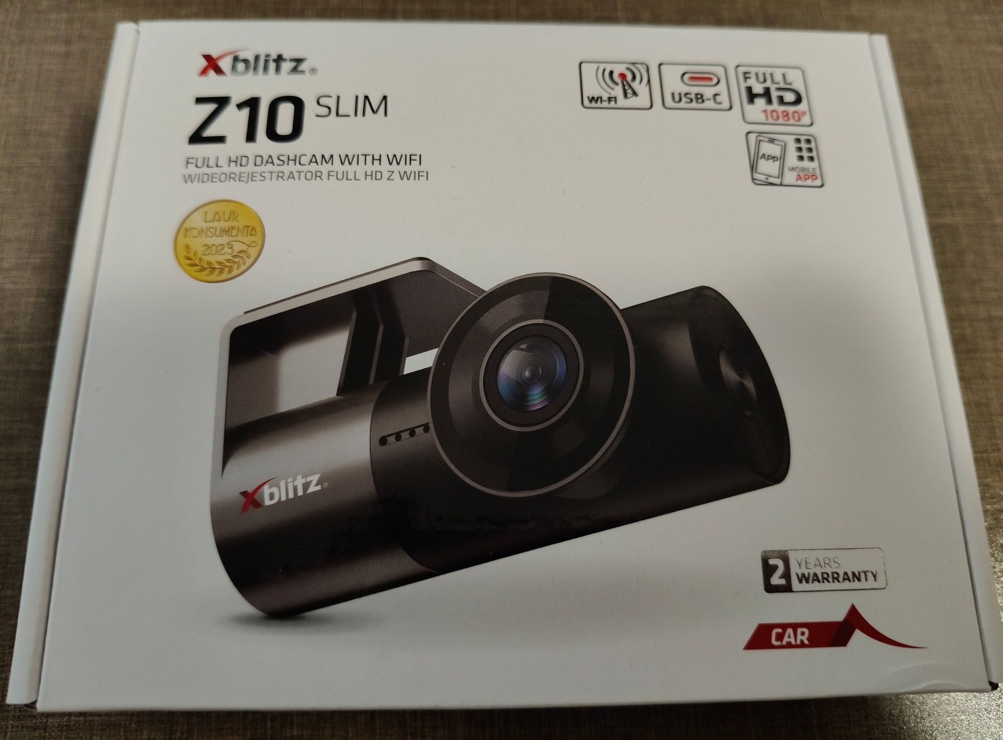 Kamera samochodowa Xblitz Z10 Slim wideorejestrator z kartą pamięci