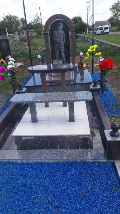 Изготовление памятников гранитных