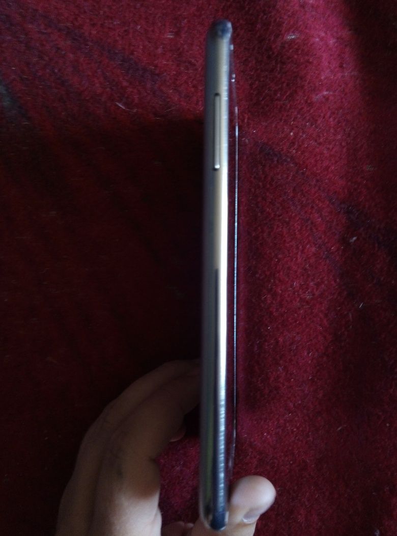 Samsung Galaxy J7 Neo, 16 gb в ідеалі