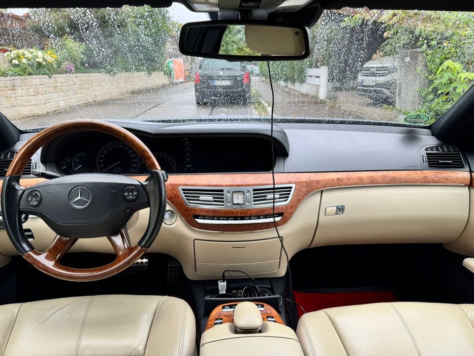 Mercedes S550 W221