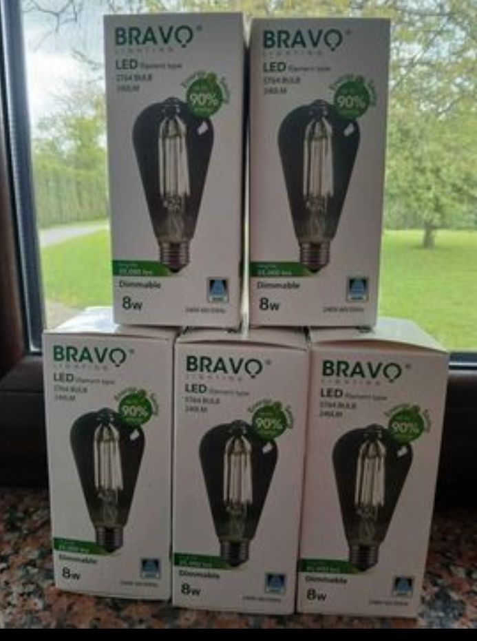 Żarówki Bravo lighting  8W,240V,4000K Led.