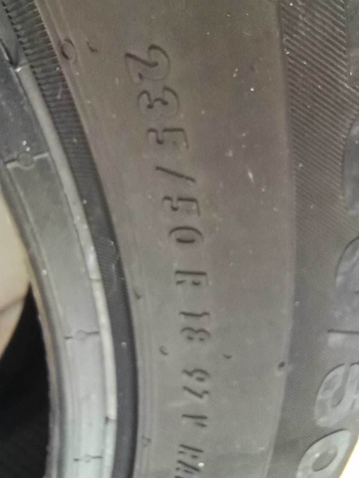 Pneu Continental 235/50 R18 97V