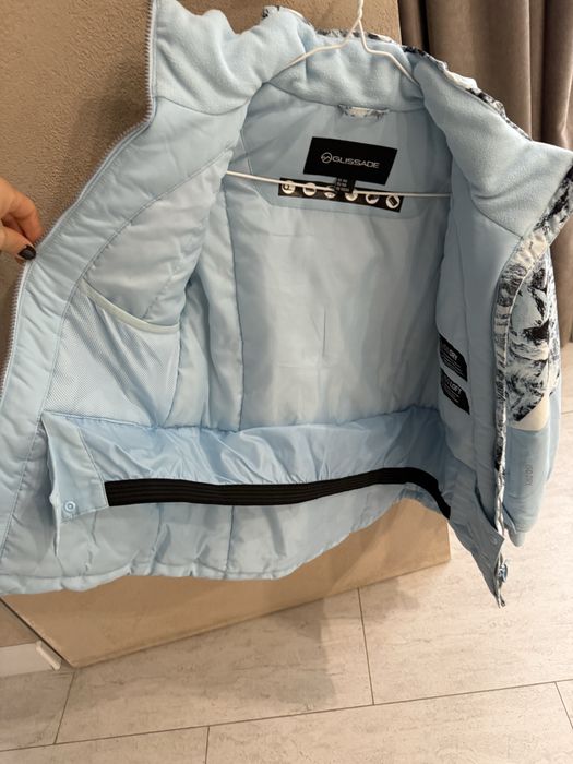 Гірськолижна куртка