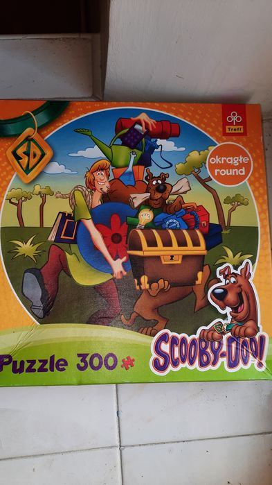 Puzzle, gra, opowieści, notatki nastolatki