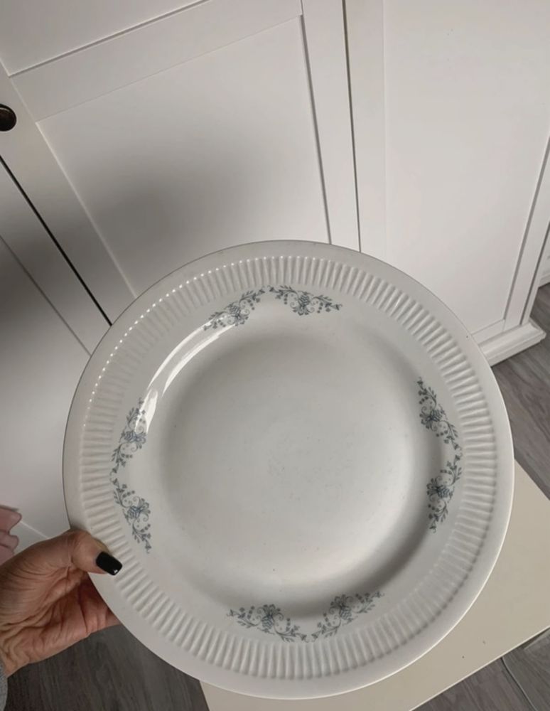 Duży talerz porcelanowy Karolina