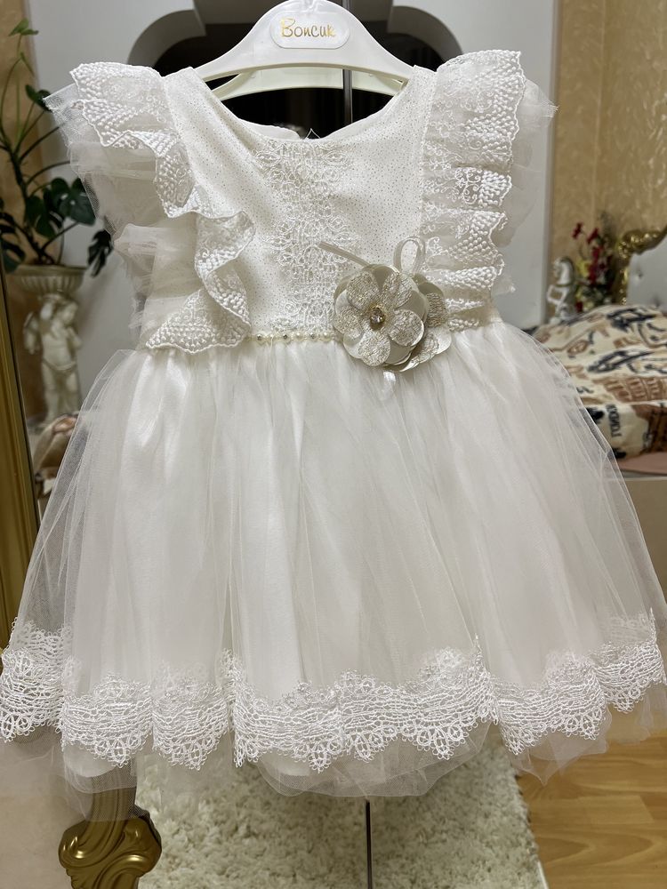 Продам святкове плаття для маленької принцеси