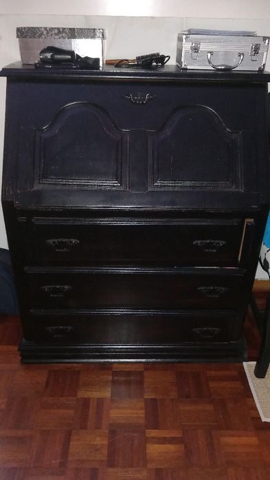 Secretaria em madeira