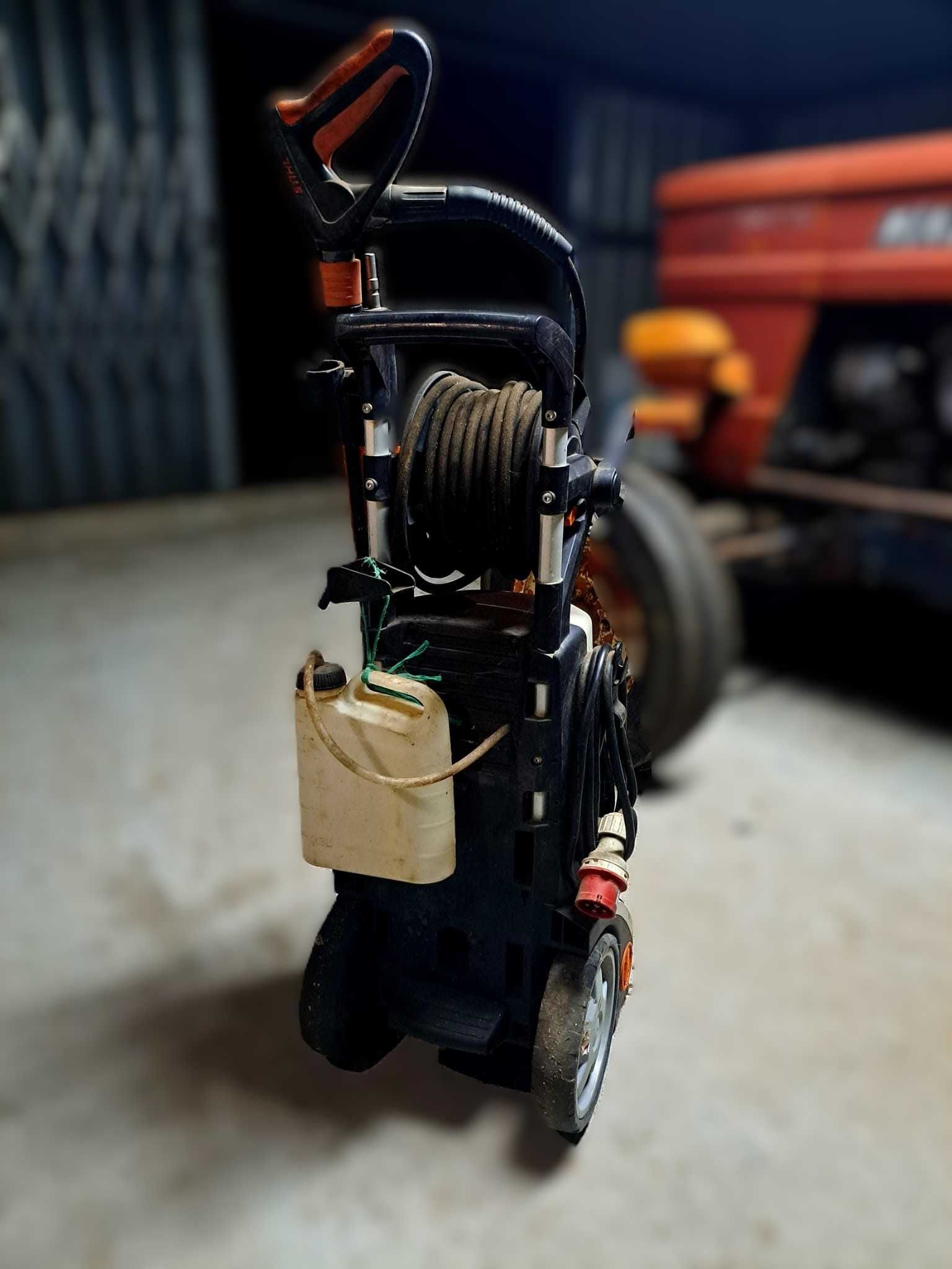 RE 282 PLUS Lavadora de alta-pressão Profissional STIHL